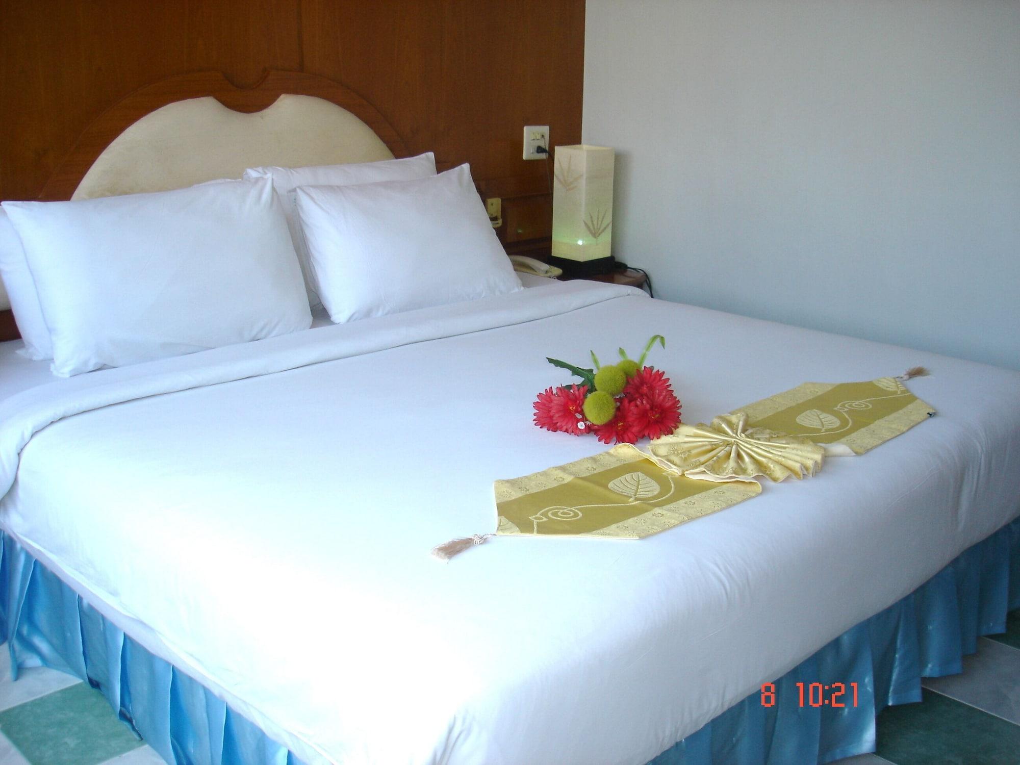 Lamai Inn Patong Экстерьер фото