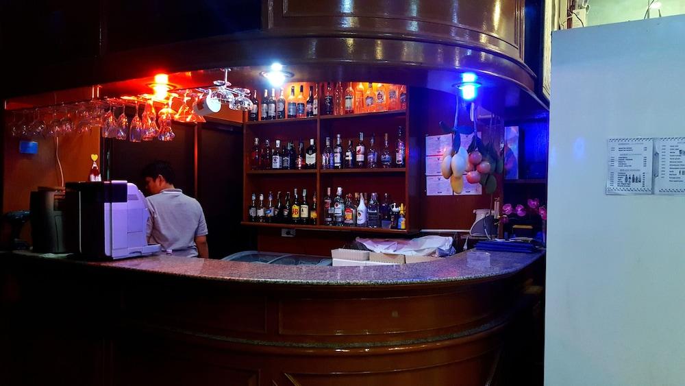 Lamai Inn Patong Экстерьер фото