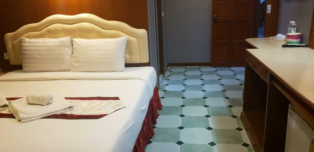 Lamai Inn Patong Экстерьер фото