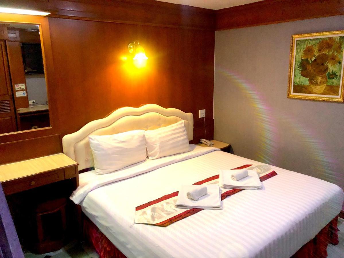Lamai Inn Patong Экстерьер фото